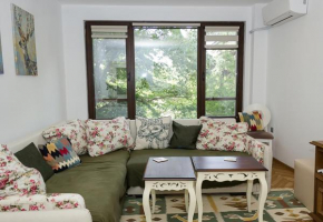 Chayka Charm Cozy 1BD Apartment in Varna